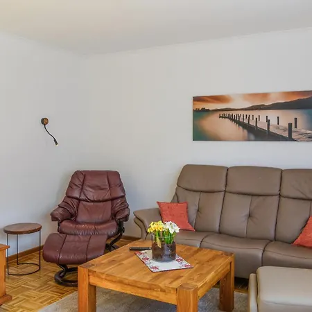 2 Bedroom Gorgeous In *