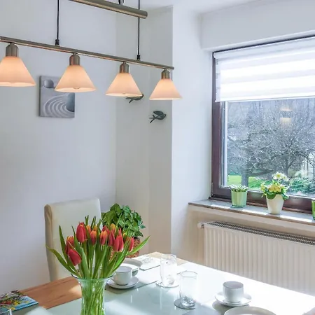 Apartamento 2 Bedroom Cozy In