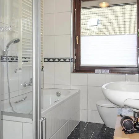 2 Bedroom Cozy In Apartamento *